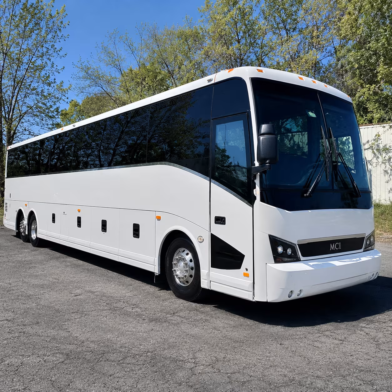 charter bus rentals to bakersfield meadows field airport bfl and lax