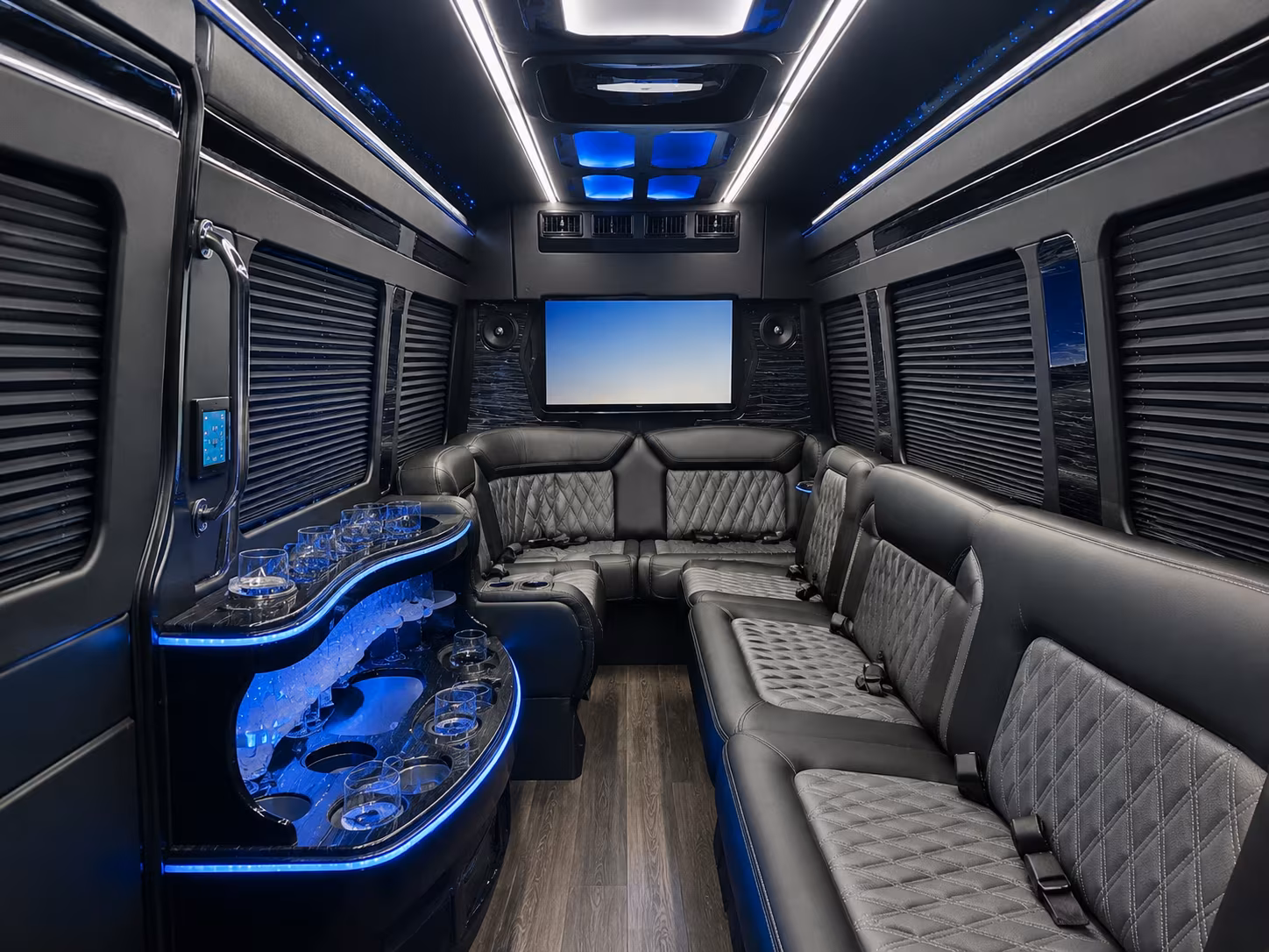 let bakersfieldcharterbusservices com match your class to the right bus size for every trip
